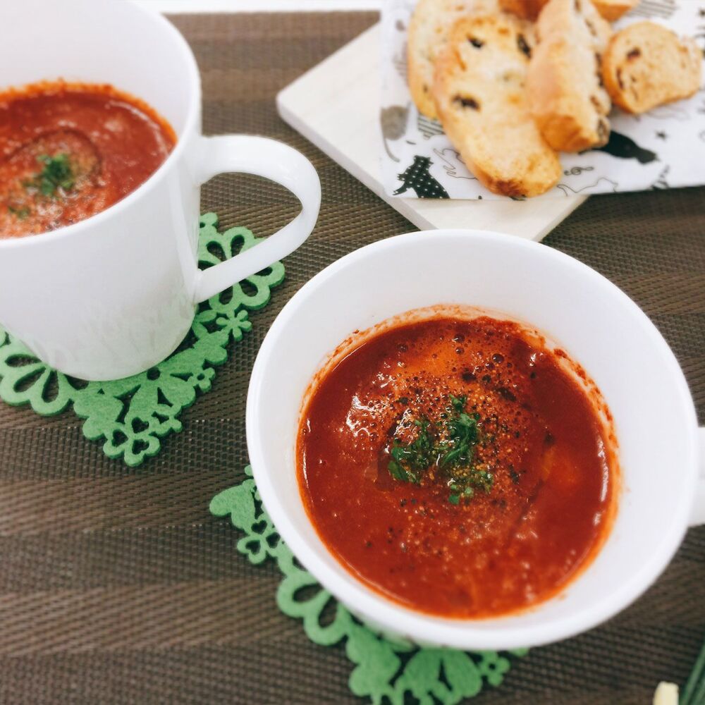 レンジで時短♪マグカップで和風うまだしミネストローネ